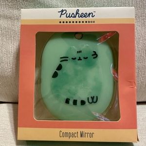 Pusheen Box Exclusive Compact Mirror
